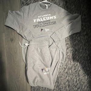 NWT Atlanta Falcons Sweatsuit